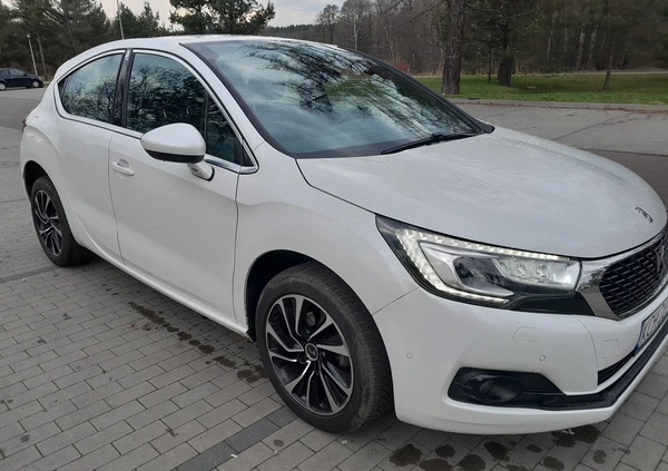 Citroen DS4 cena 43900 przebieg: 158000, rok produkcji 2017 z Chrzanów małe 781